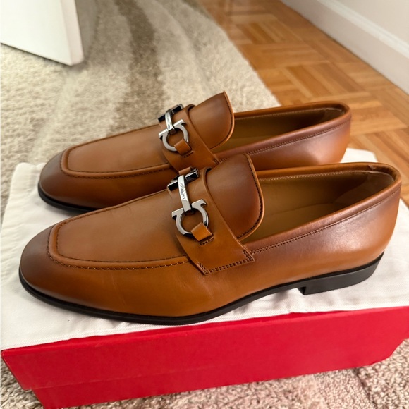 BRAND NEW Salvatore Ferragamo Men’s Loafers - Picture 2 of 6